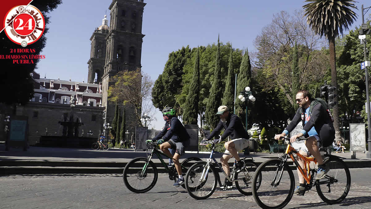 Participan familias en el Gran Paseo de Puebla desde la Juárez al Parque Ecológico