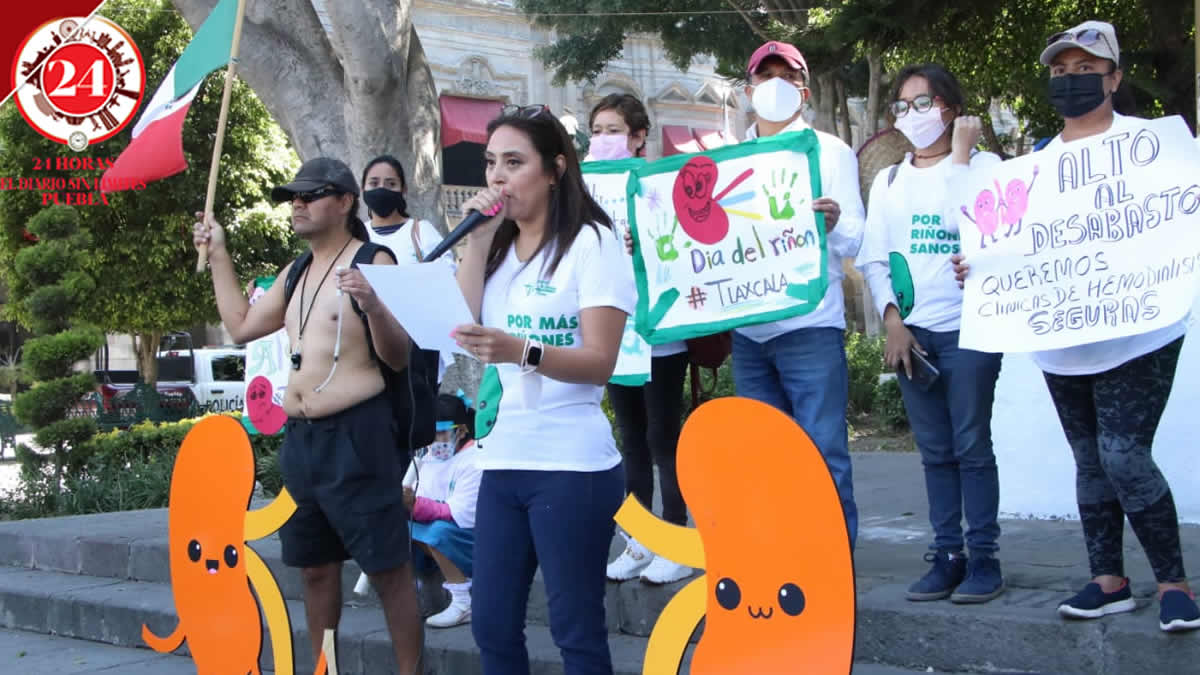 Se manifiesta pacíficamente Asociación Enfermos Renales y Trasplantados Puebla