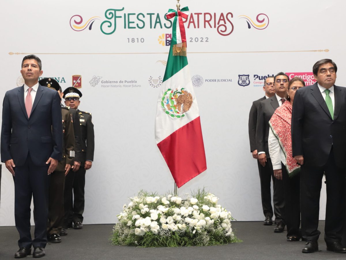 Encabeza Miguel Barbosa lectura de Bando Solemne por fiestas patrias