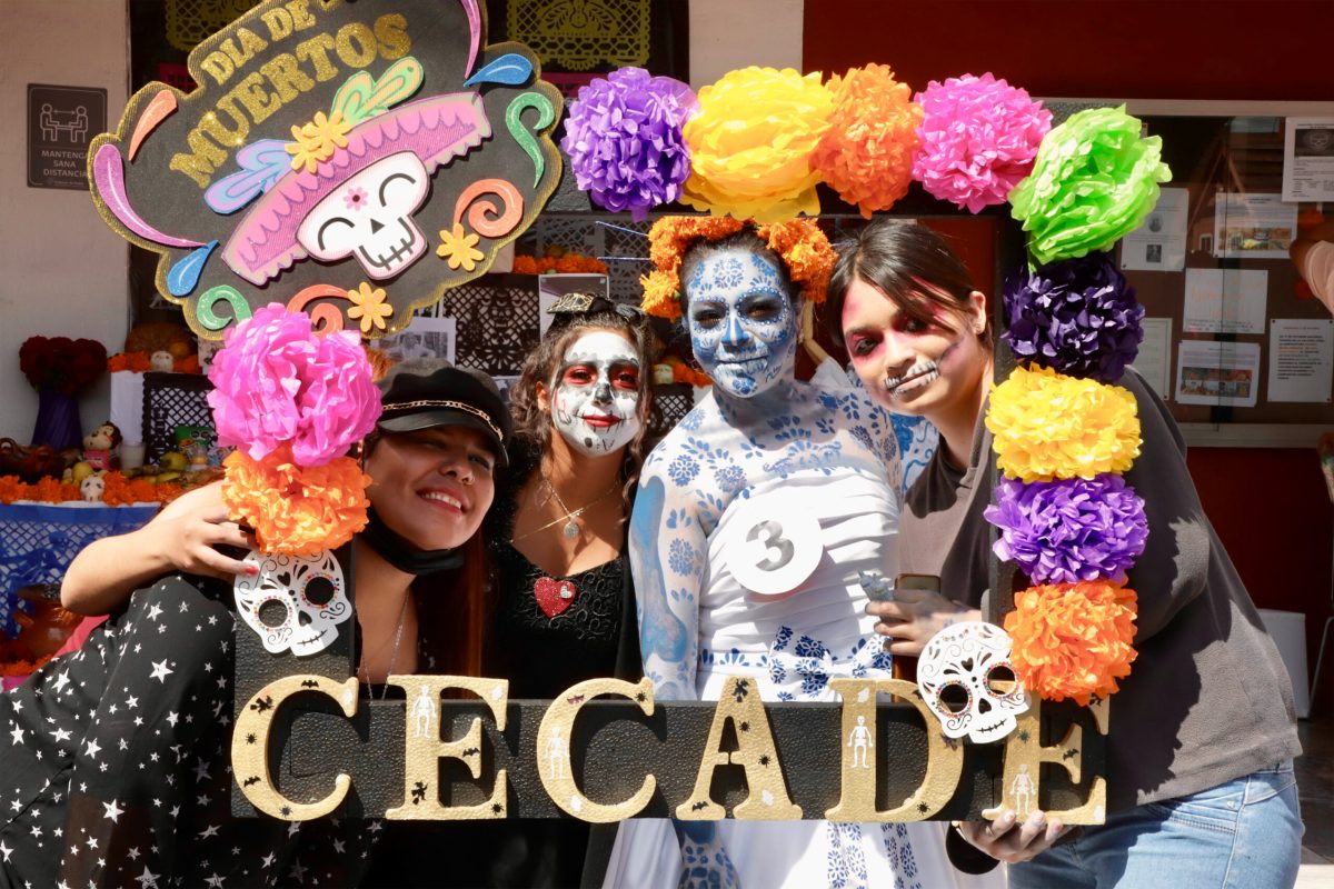 Festejan "Día de Muertos" en Cecade