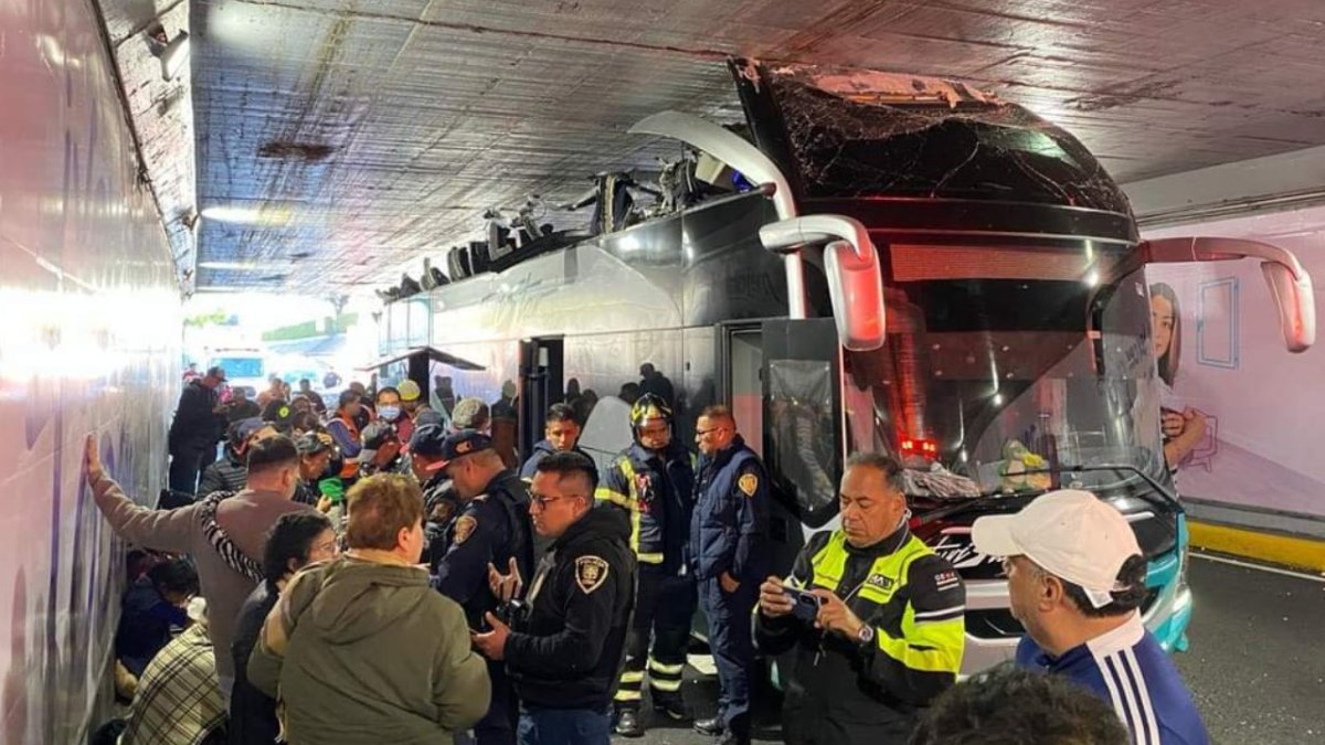 Autobús accidente poblanos