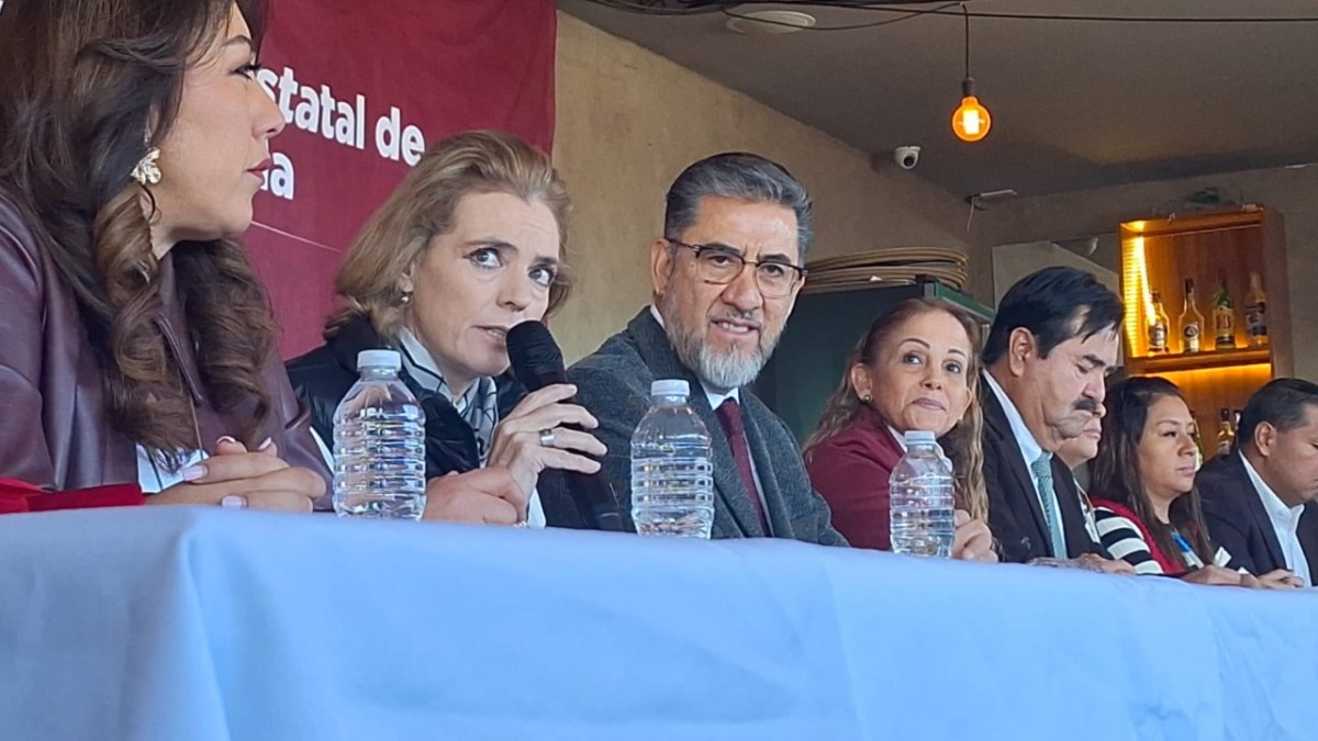 Paola Migoya y dirigencia Morena Puebla