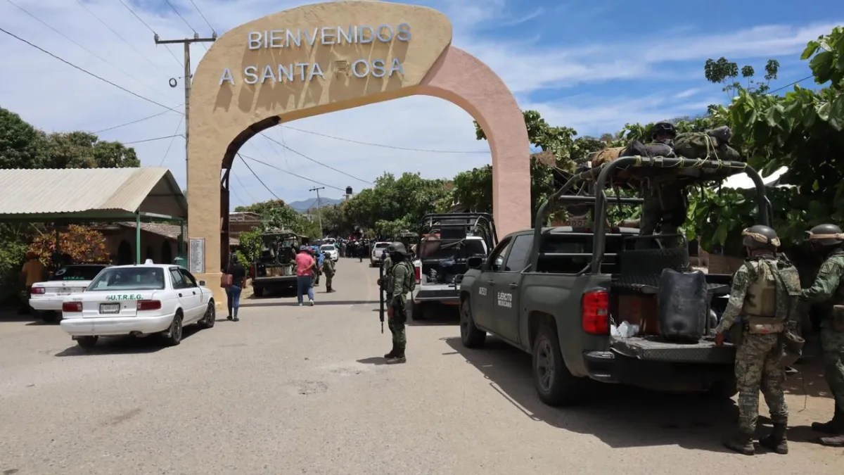 Foto: Quadratin | BOMBARDEO. Tras la agresión con dispositivos explosivos, 22 pueblos exigieron bases mixtas en al menos cuatro puntos.