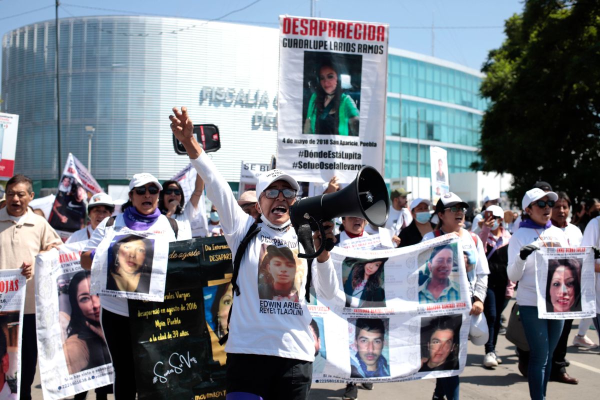 Resalta el papel de las mujeres en este tipo de organizaciones, ya que son más emocionales y viscerales