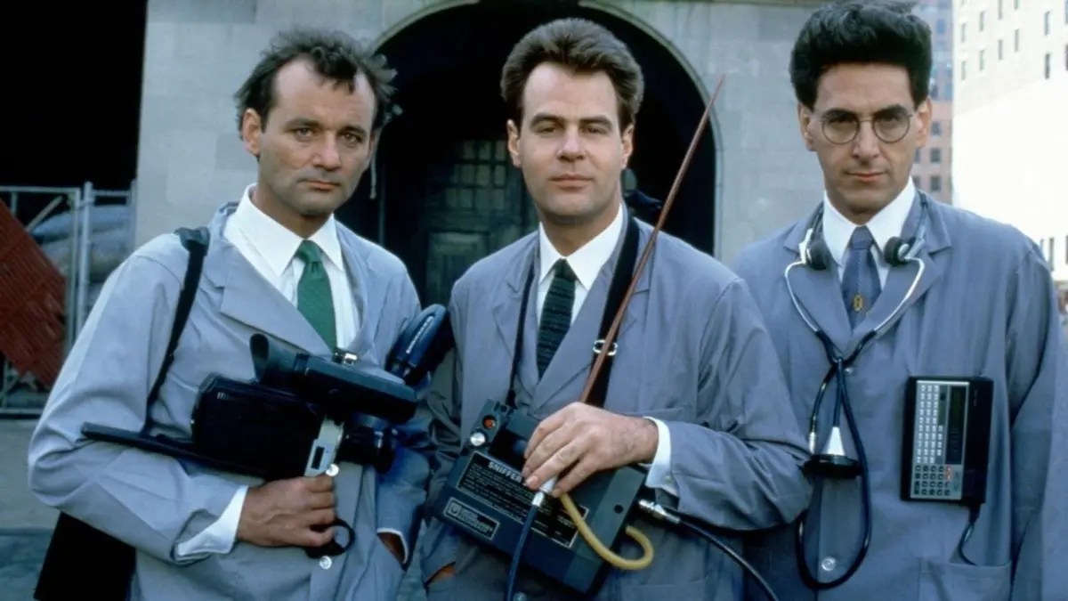 Foto: Columbia Pictures. Bill Murray, Dan Aykroyd y Harold Ramis en Ghostbusters (1984).