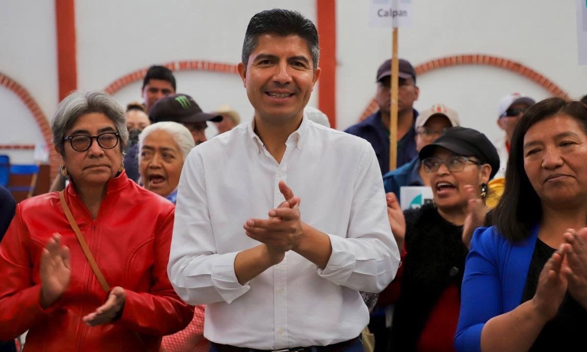 Lalo Rivera visitó la zona cercana al volcán Popocatépetl