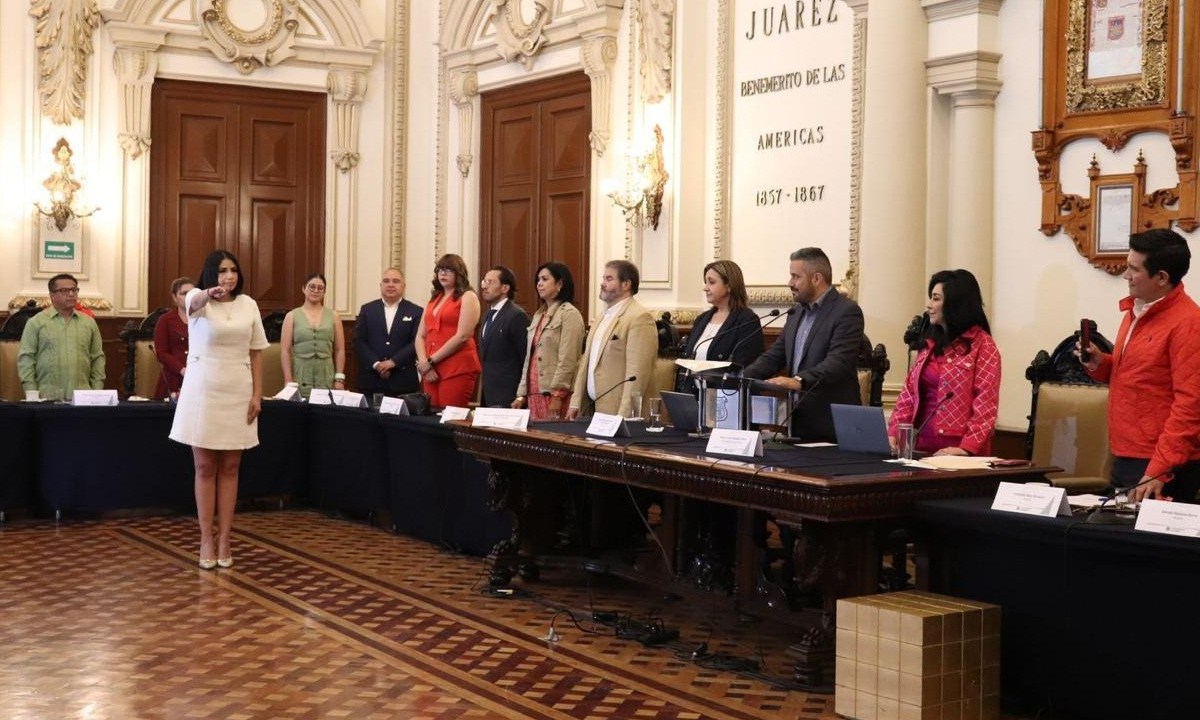 Alejandra Escandón Torres rindió protesta como Síndica Municipal de Puebla