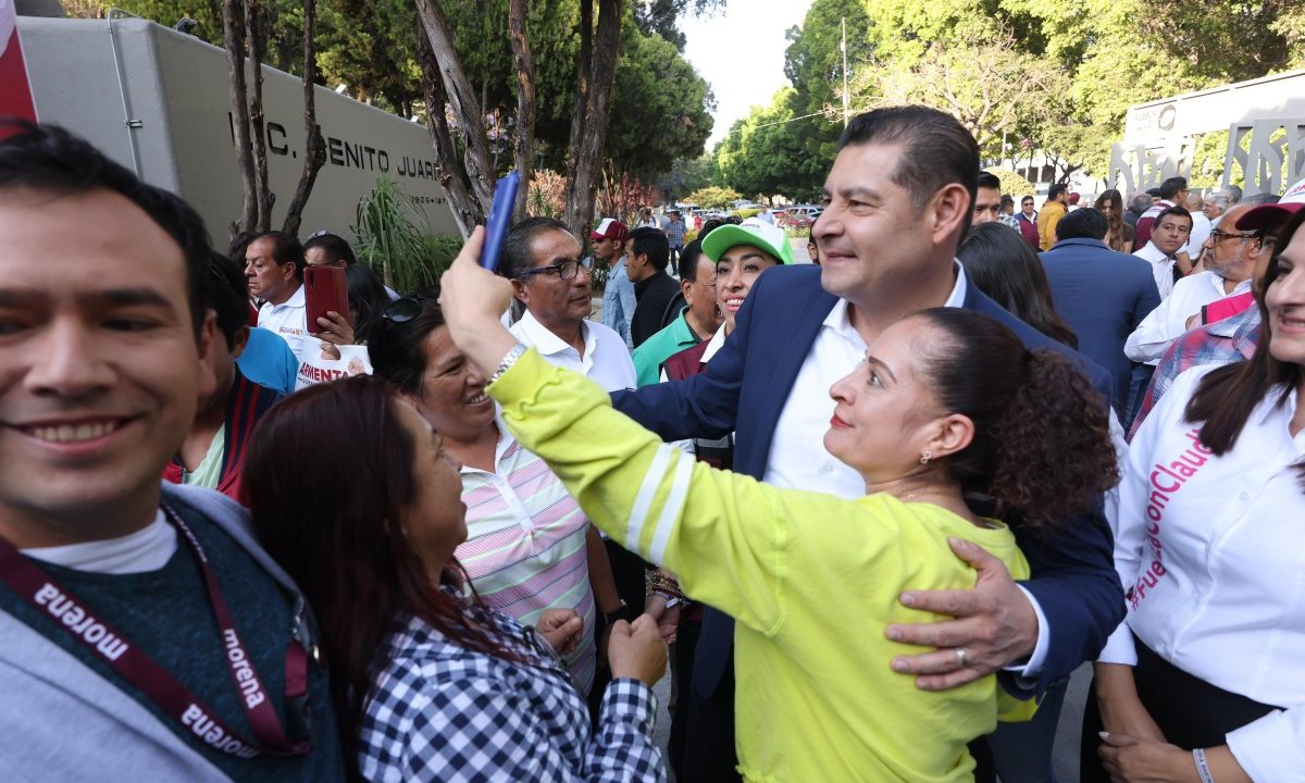 Alejandro Armenta Mier En la UPAEP