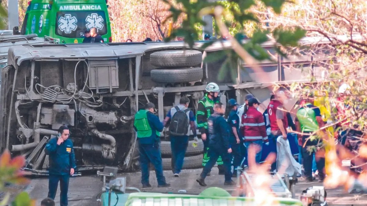 Foto: Cuartoscuro | MAL DÍA. En el accidente en Malinalco, Estado de México, la presunta causa fue el exceso de velocidad, según los sobrevivientes.