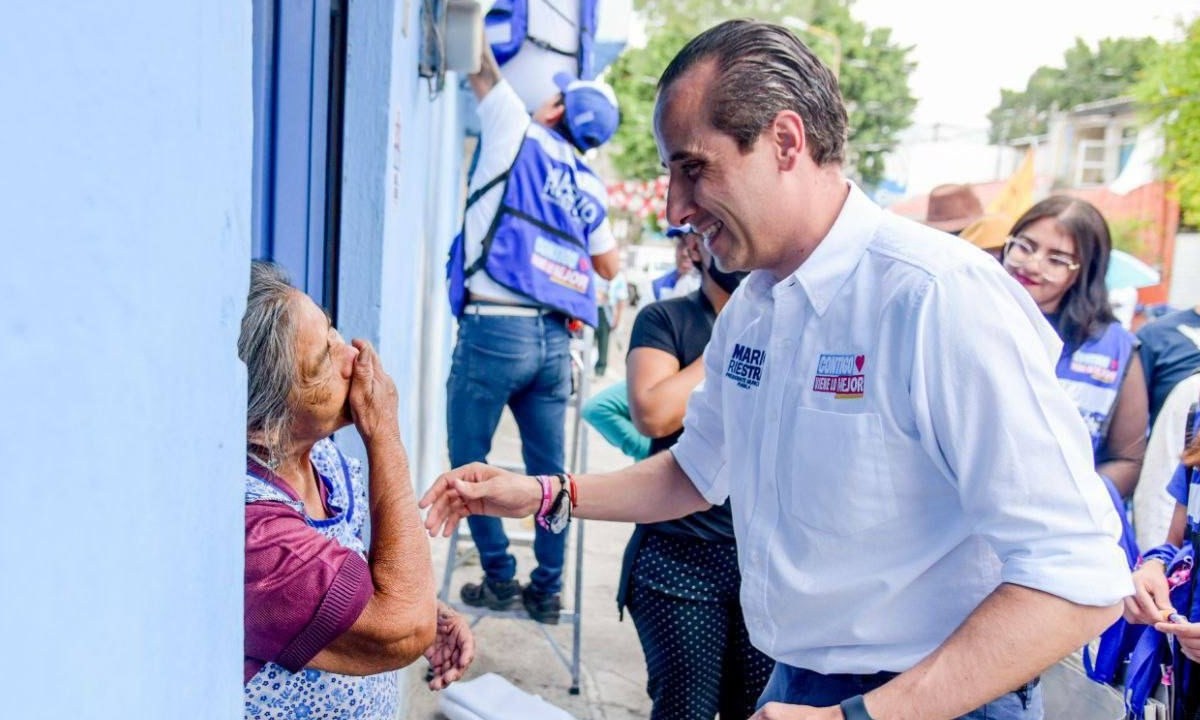 Mario Riestra enfatizó que su propuesta no solo se trata de brindar asistencia económica, sino también de promover la inclusión laboral y el desarrollo humano | Foto: Especial