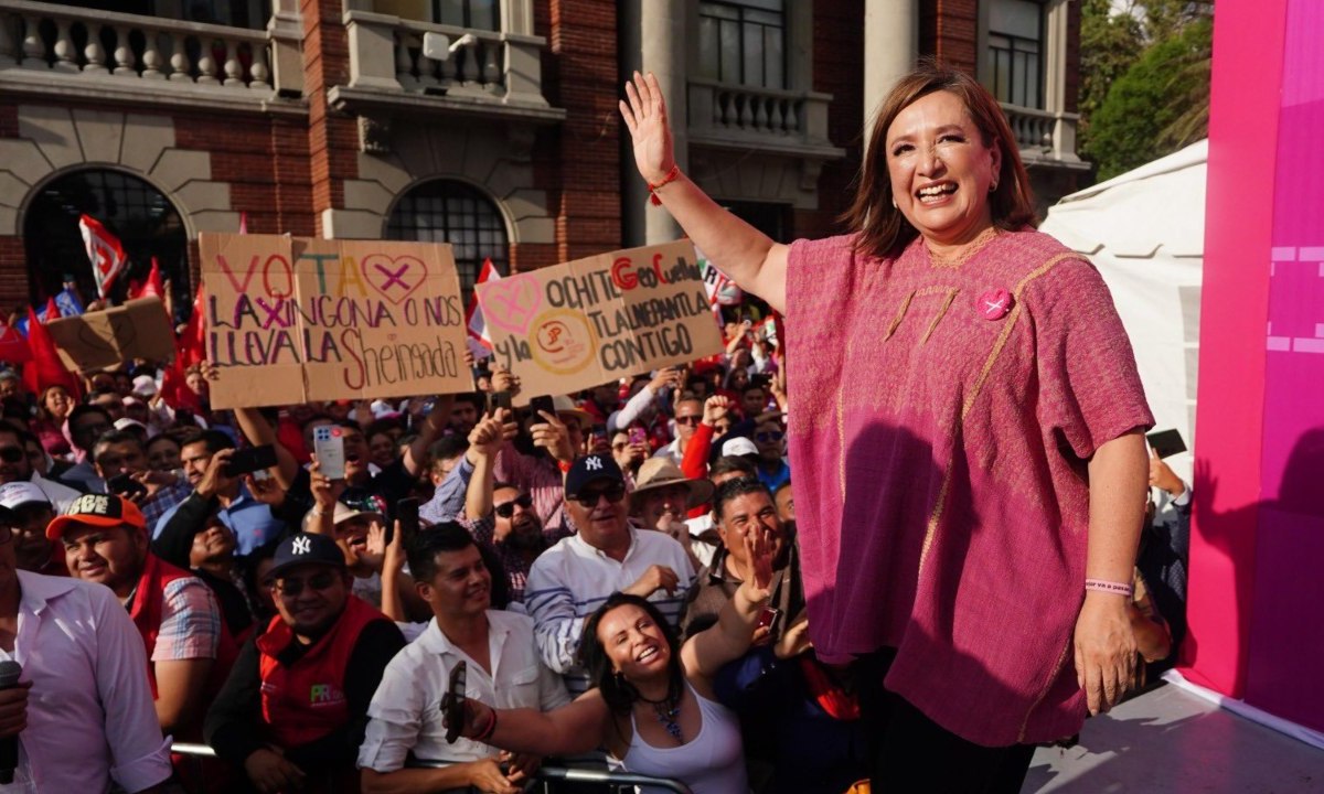 Ayer la ingeniera Xóchitl Gálvez acudió al Instituto Nacional Electoral para conocer el set y ensayar algunos aspectos técnicos para el debate