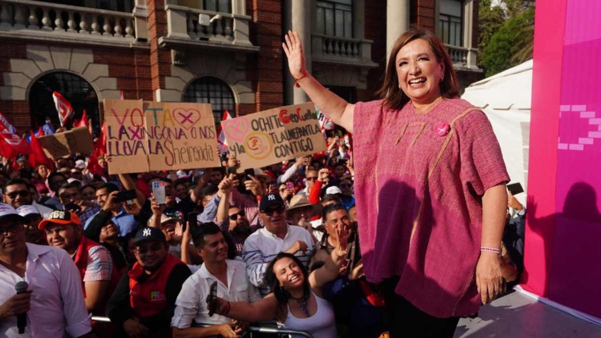 Ayer la ingeniera Xóchitl Gálvez acudió al Instituto Nacional Electoral para conocer el set y ensayar algunos aspectos técnicos para el debate