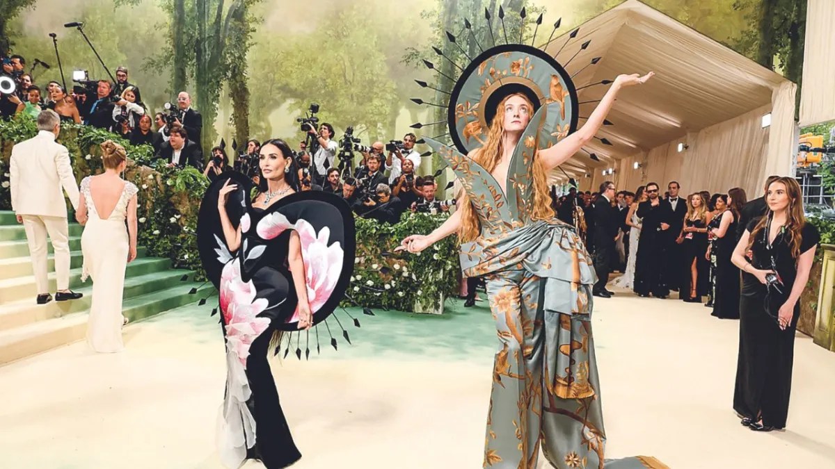 Foto: AFP | La edición 2024 de la MET Gala, vio atuendos que destacaron por mezclar flores, los cuales fueron portados por grandes figuras de la cultura pop actual