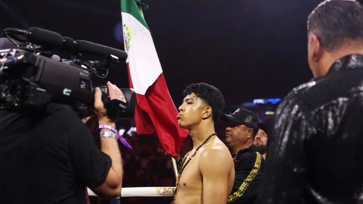 Foto: Especial | Días después de vivir su primera caída como boxeador profesional, tras el fallido combate que tuvo ante Saúl Álvarez, el mexicano Jaime Munguía agradeció el apoyo brindado a su carrera y person