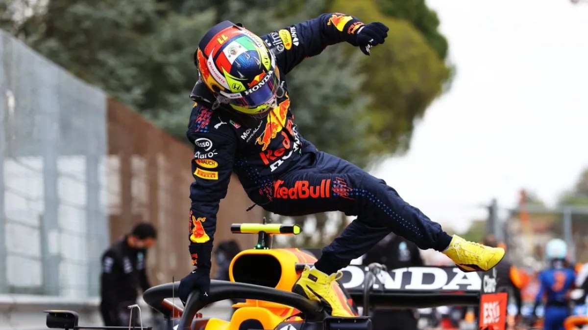 Foto: Especial | Gran Premio de Emilia-Romagna en 2023, a causa de las lluvias que mermaron el circuito italiano, Sergio Pérez se dijo emocionado por la oportunidad de volver a correr en el Autódromo Enzo e Dino Ferrari