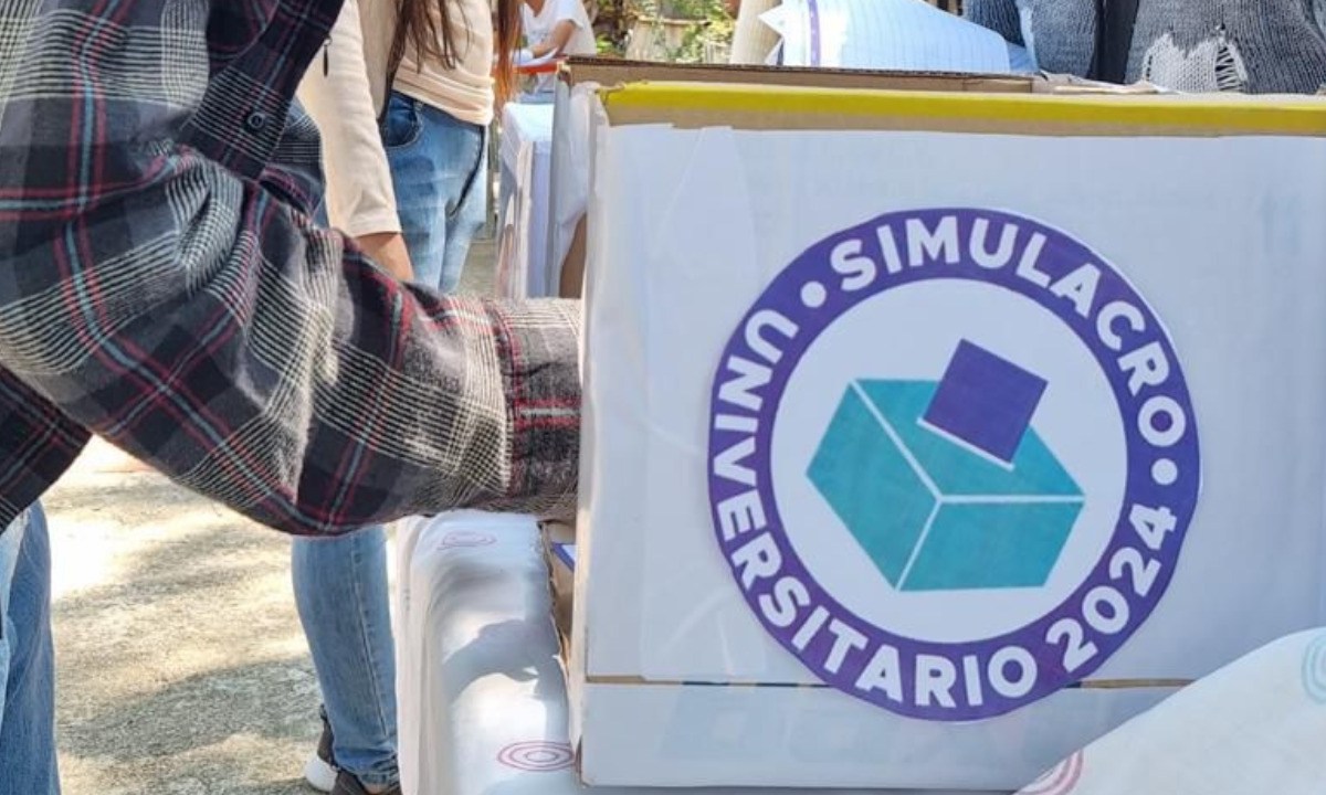 Simulacro Electoral Universitario