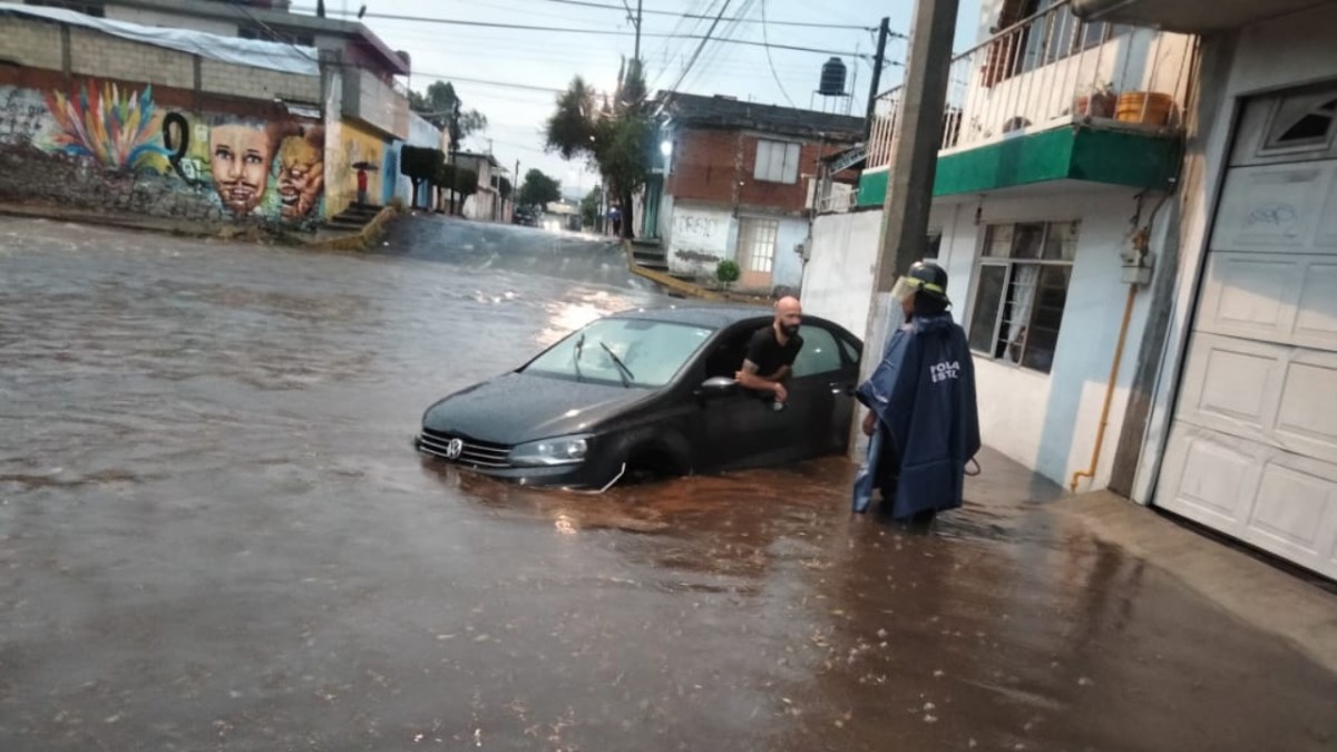 Se atendieron 74 reportes, principalmente por anegaciones, apagones, árboles caídos, averías en postes y semáforos, producto de la tormenta. | Foto: Especial