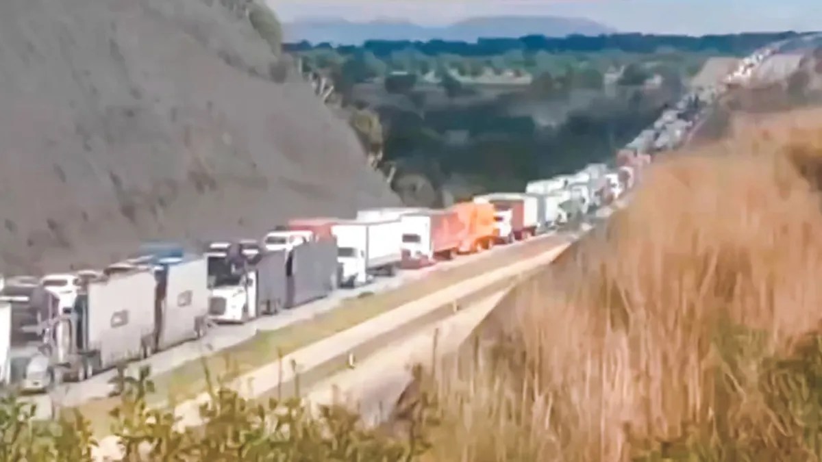 Tras 53 horas, abren 60 minutos vía Arco Norte en el Edomex