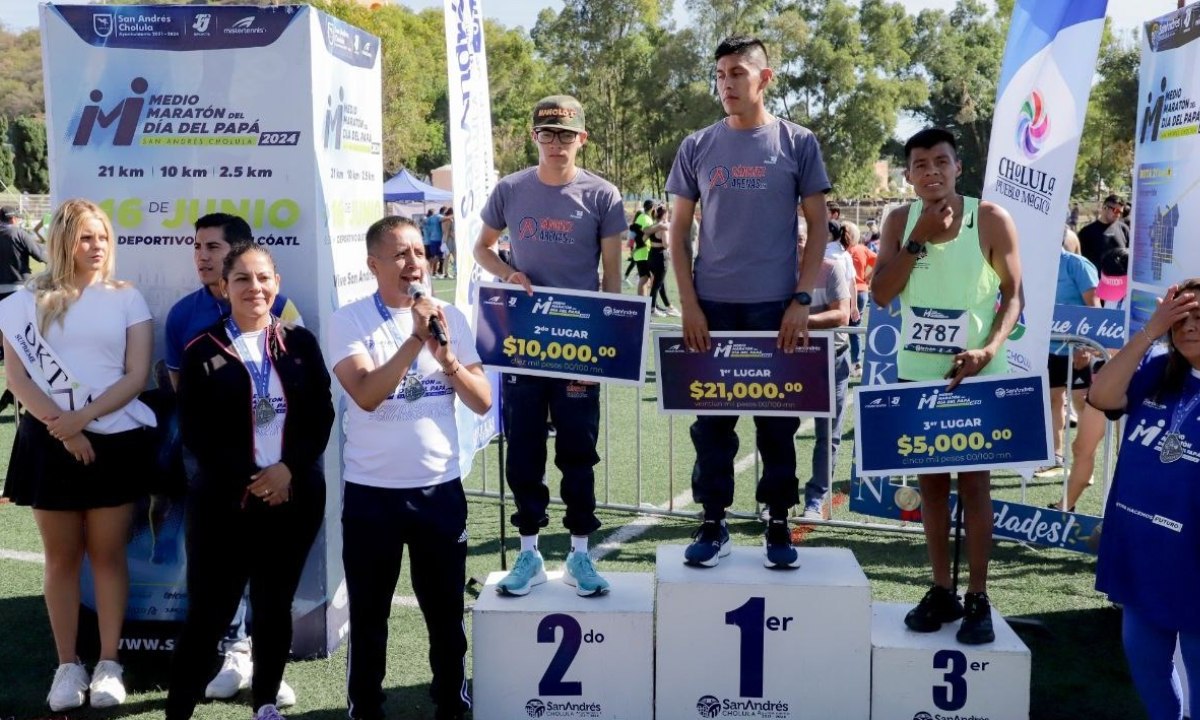 Más de 5 mil asistentes en el Medio Maratón del Día del Papá en San Andrés Cholula