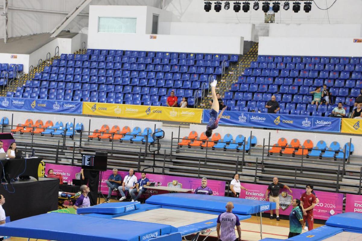 Oros poblanos en gimnasia de trampolín en CONADE 2024