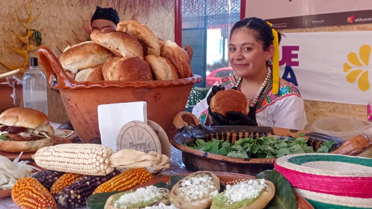 Es preciso comentar que las cocineras tradicionales antes mencionadas, son reconocidas a nivel nacional por preocuparse por la sostenibilidad económica, social y ambiental de su región. | Foto: Especial