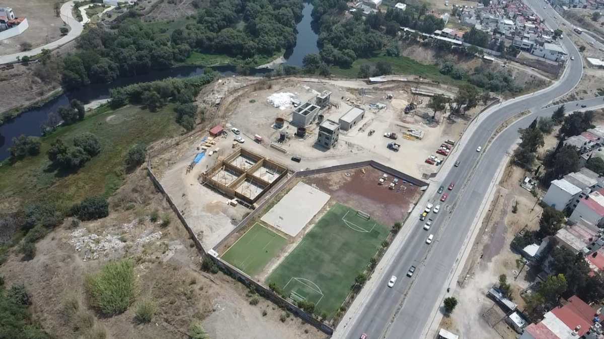 En un esfuerzo por mejorar la calidad del agua y promover su reúso en la comunidad, Agua de Puebla para Todos se encuentra en la fase final de construcción de la Planta de Tratamiento de Aguas Residuales Las Carmelitas.