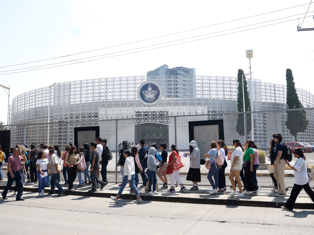 En un estado donde más de 200 instituciones de educación superior se disputan la atención de los estudiantes, solo 16 han logrado incorporarse a la Benemérita Universidad Autónoma de Puebla (BUAP).