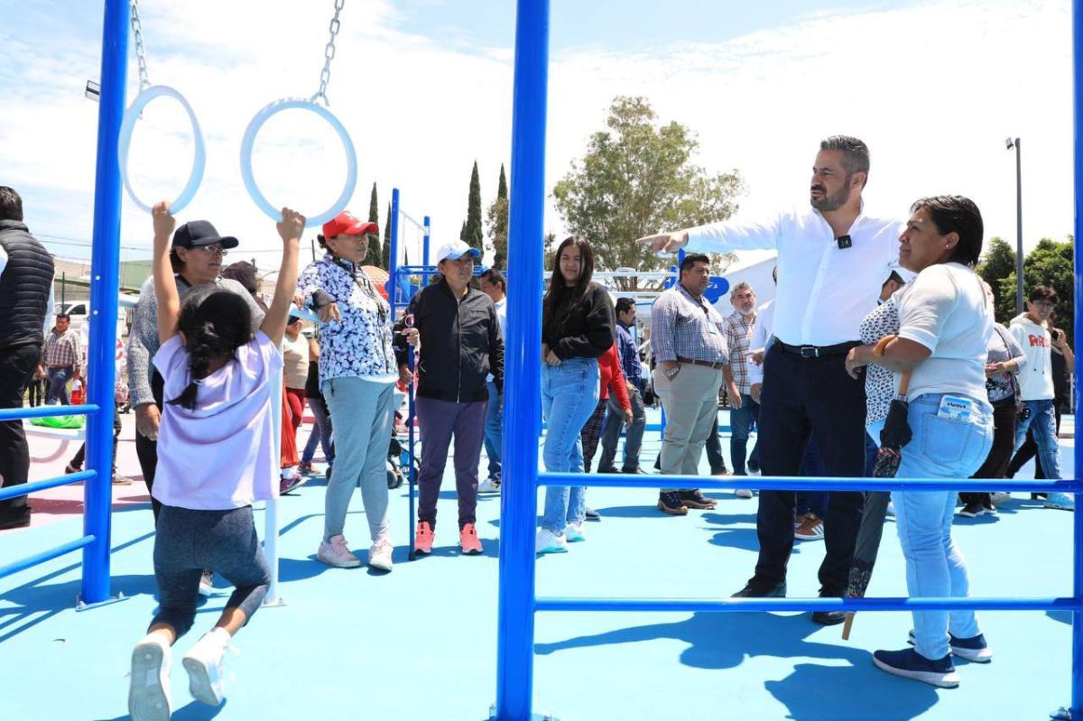 Con el firme propósito de ofrecer a la ciudadanía más y mejores espacios públicos, Adán Domínguez Sánchez, Presidente Municipal de Puebla, inauguró oficialmente las renovadas Canchas Deportivas "San Juan Caleras".