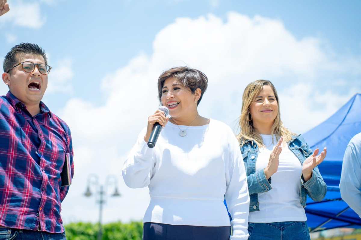 En un acto multitudinario que congregó a más de 500 ciudadanos cholultecas, la excandidata Roxana Luna Porquillo informó que, tras casi un mes desde que se impugnara la elección en San Pedro Cholula, el Tribunal Electoral del Estado ha iniciado el proceso de revisión correspondiente